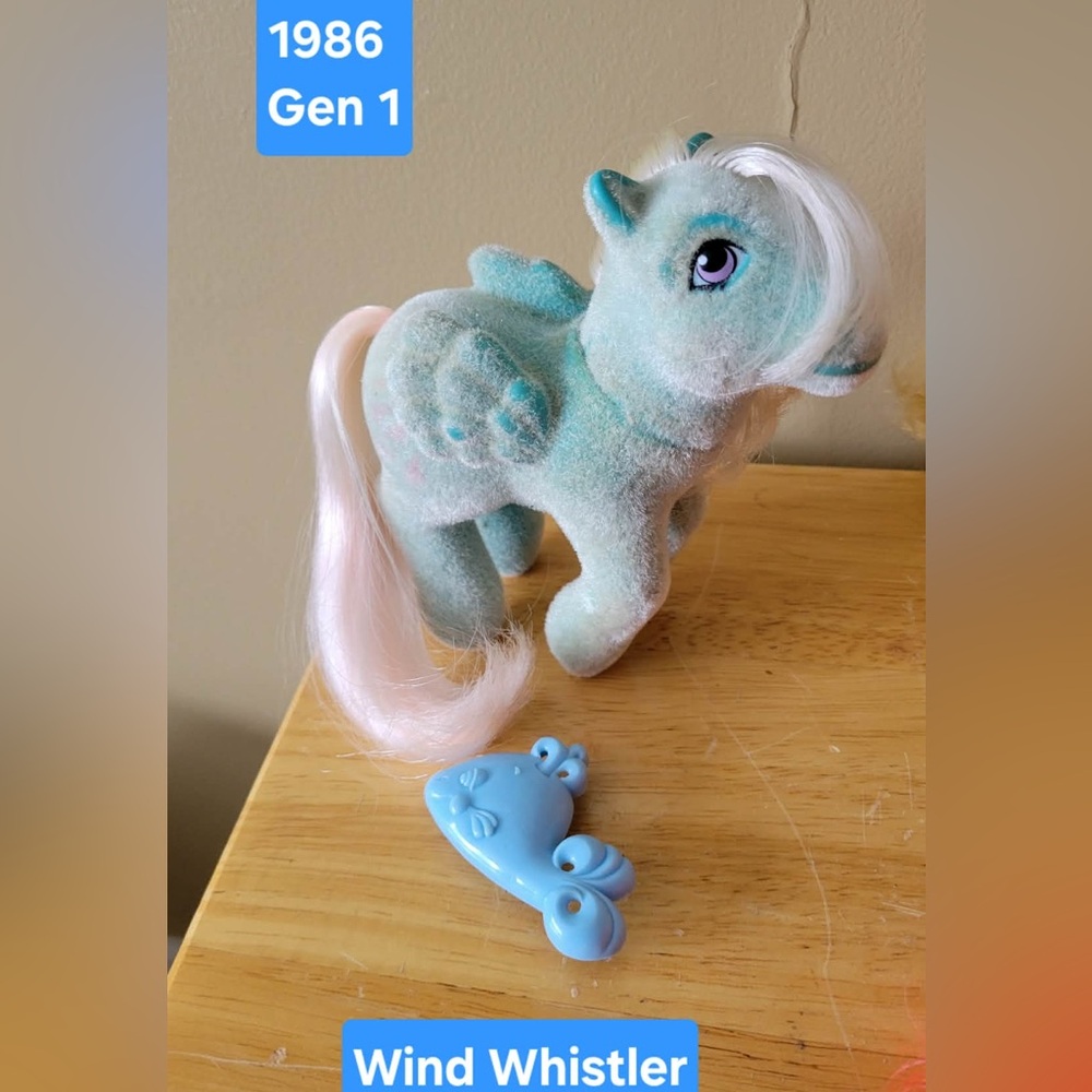 Wind Whistler My Little Pony with comb